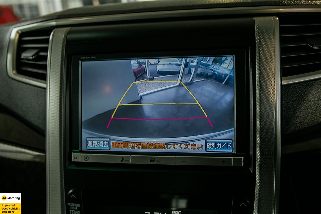 2013 Toyota Vellfire