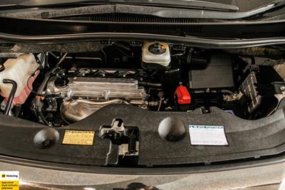 2013 Toyota Vellfire - Thumbnail