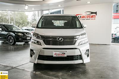 2013 Toyota Vellfire - Thumbnail