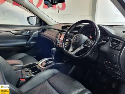 2020 Nissan X-Trail - Thumbnail
