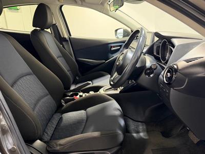 2015 Mazda Demio - Thumbnail