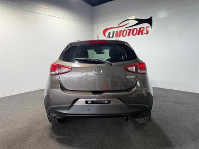 2015 Mazda Demio - Thumbnail