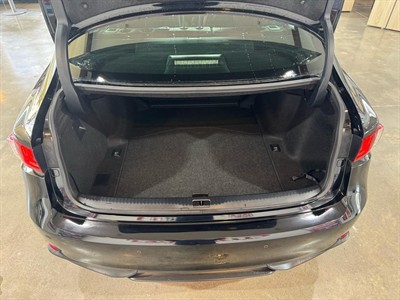 2014 Lexus IS 4D - Thumbnail