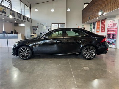 2014 Lexus IS 4D - Thumbnail