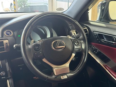 2014 Lexus IS 4D - Thumbnail