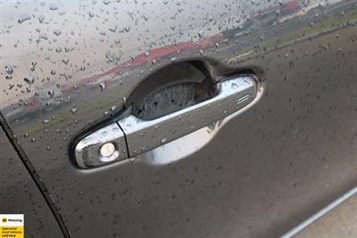 2015 Toyota Aqua - Thumbnail