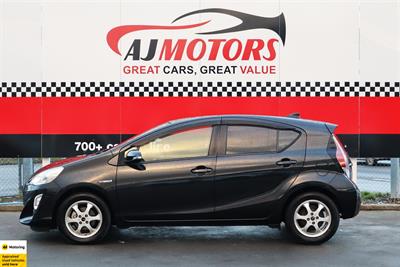 2015 Toyota Aqua - Thumbnail