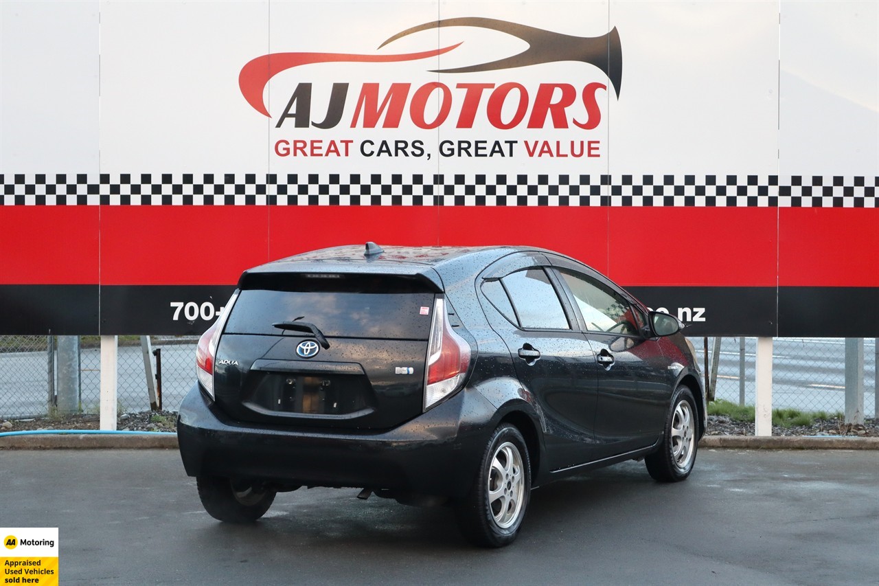 2015 Toyota Aqua