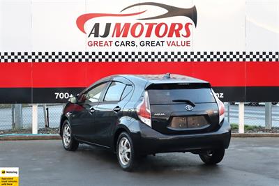 2015 Toyota Aqua - Thumbnail