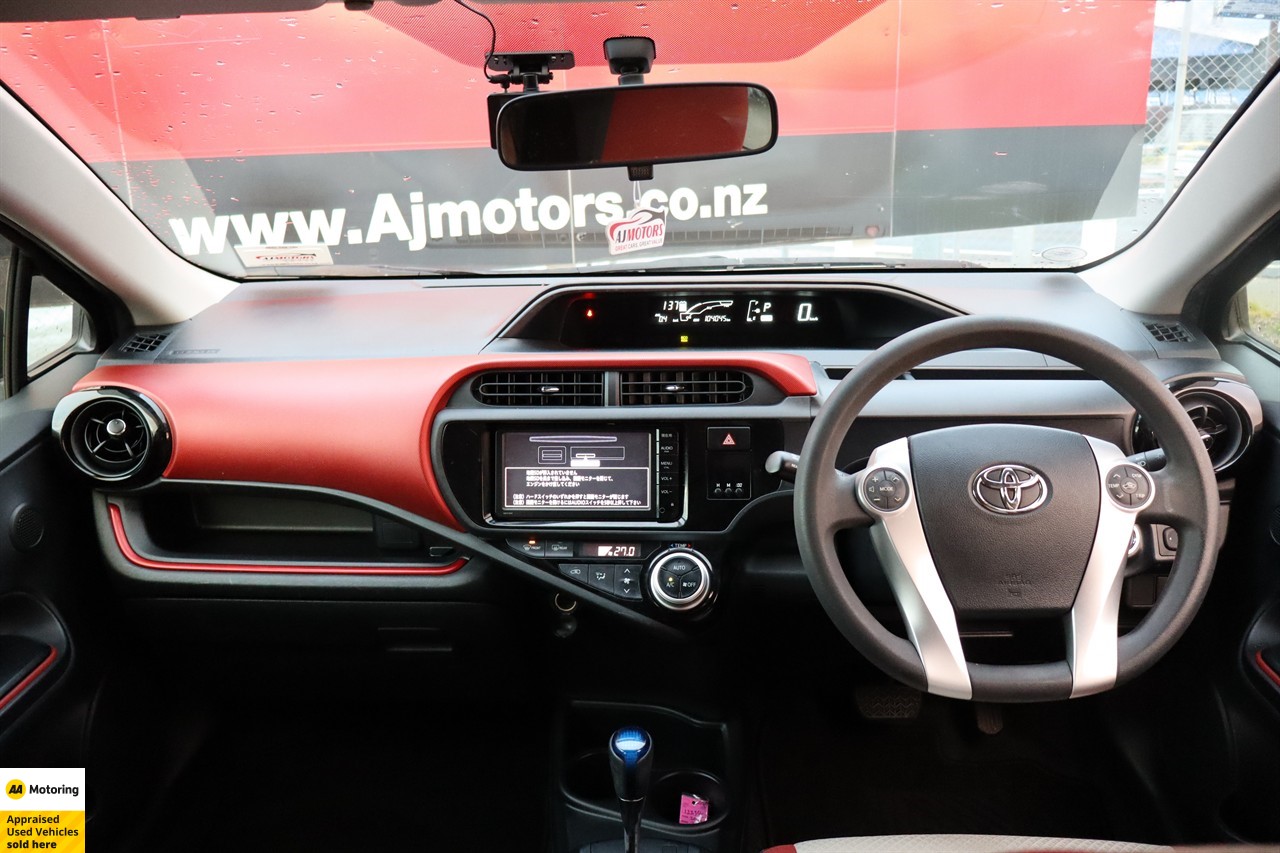 2015 Toyota Aqua