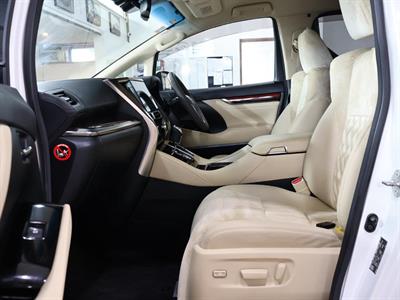 2015 Toyota Alphard - Thumbnail
