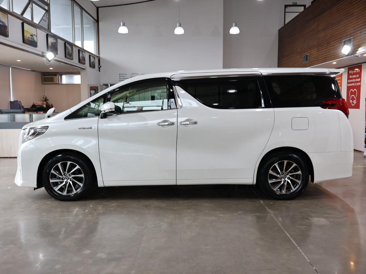 2015 Toyota Alphard
