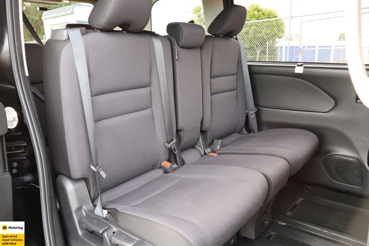 2016 Nissan Serena