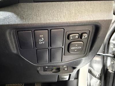 2015 Toyota Prius - Thumbnail