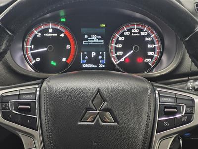 2022 Mitsubishi Triton - Thumbnail