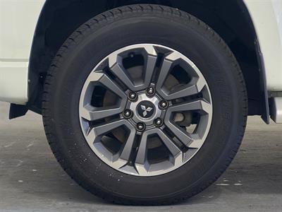 2022 Mitsubishi Triton - Thumbnail