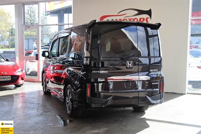 2018 Honda STEPWAGON - Thumbnail