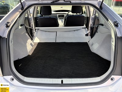 2013 Toyota Prius - Thumbnail