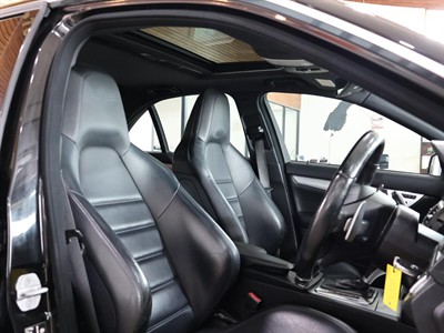 2010 Mercedes-Benz C 63 - Thumbnail