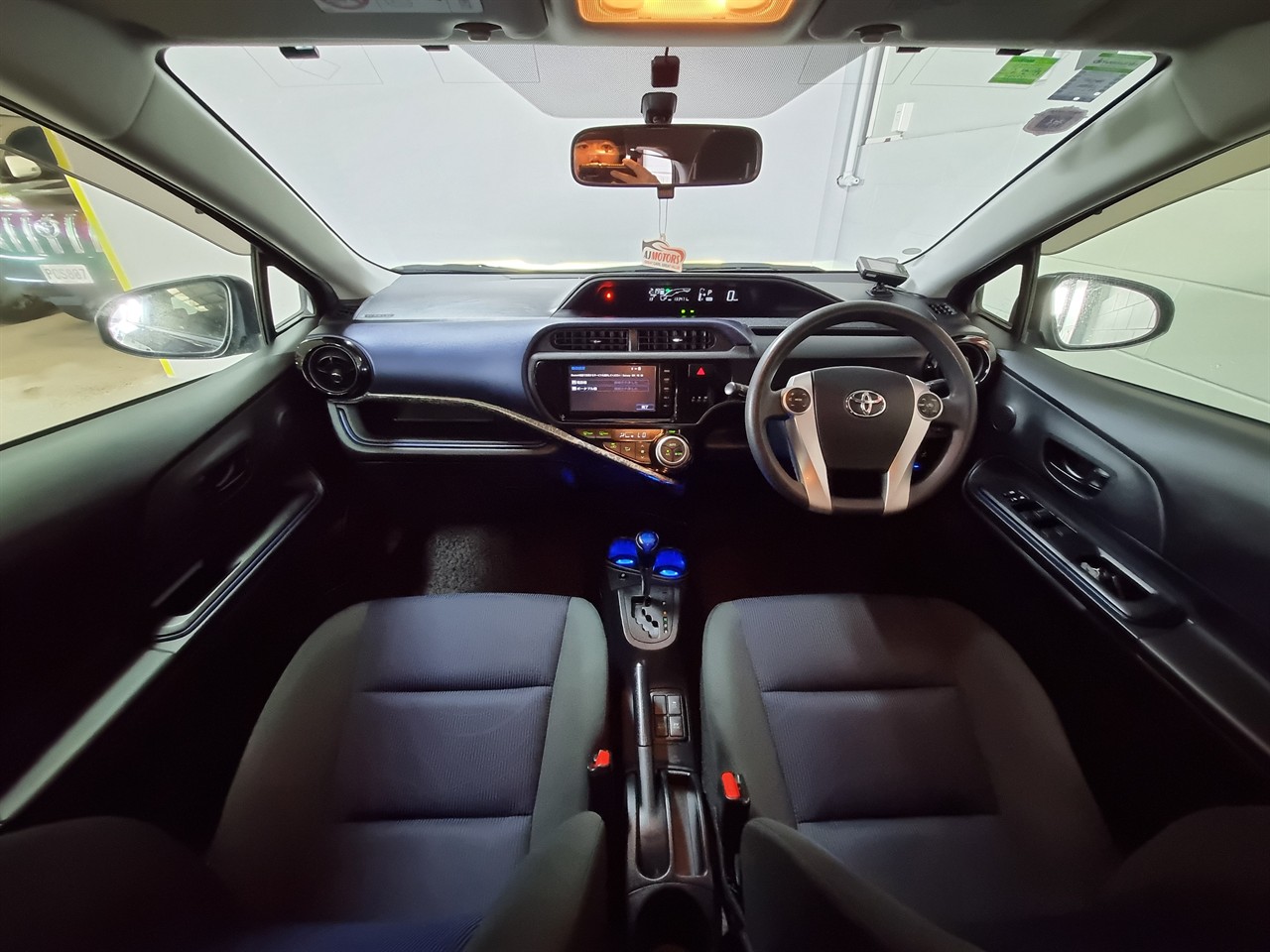 2015 Toyota Aqua