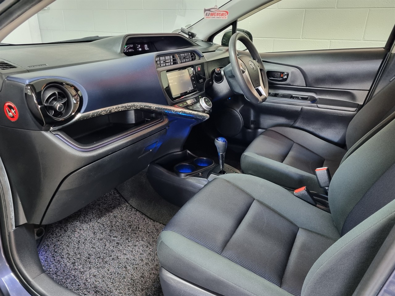 2015 Toyota Aqua