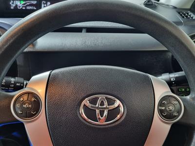 2015 Toyota Aqua - Thumbnail