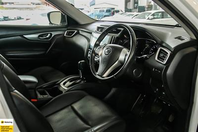 2014 Nissan X-Trail - Thumbnail