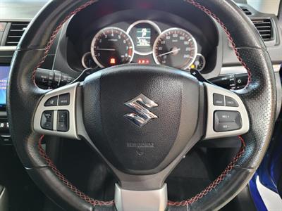 2013 Suzuki Swift - Thumbnail