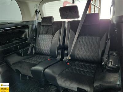 2017 Toyota Vellfire - Thumbnail