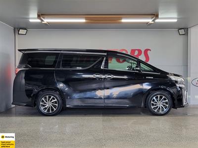 2017 Toyota Vellfire - Thumbnail