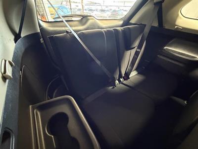 2022 Mitsubishi Outlander - Thumbnail