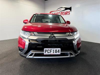 2022 Mitsubishi Outlander - Thumbnail