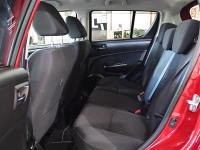 2014 Suzuki Swift - Thumbnail