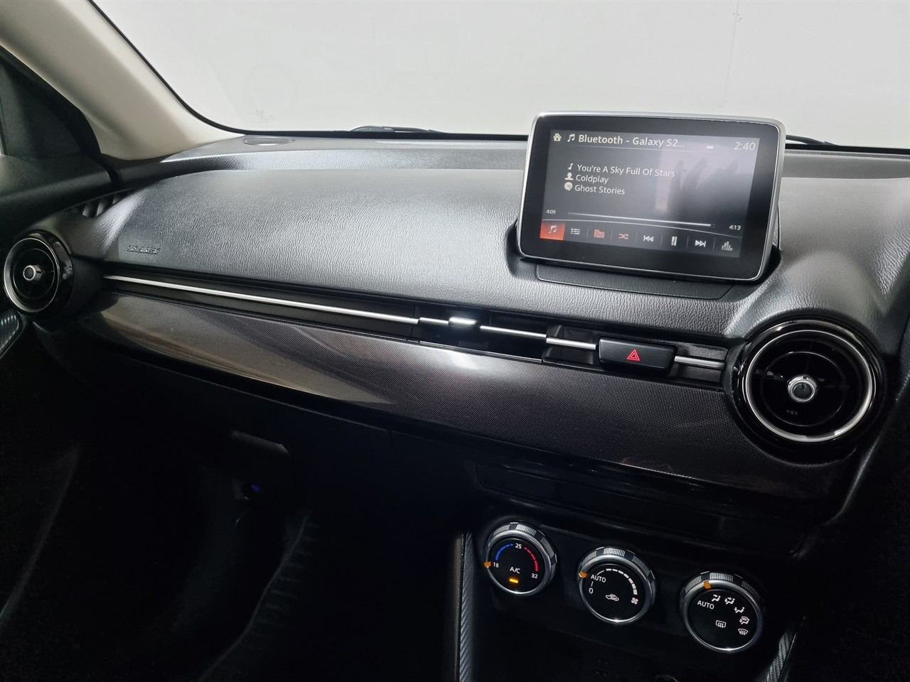 2015 Mazda Demio