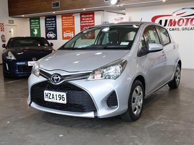2015 Toyota Yaris - Thumbnail