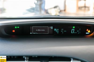 2014 Toyota Prius - Thumbnail