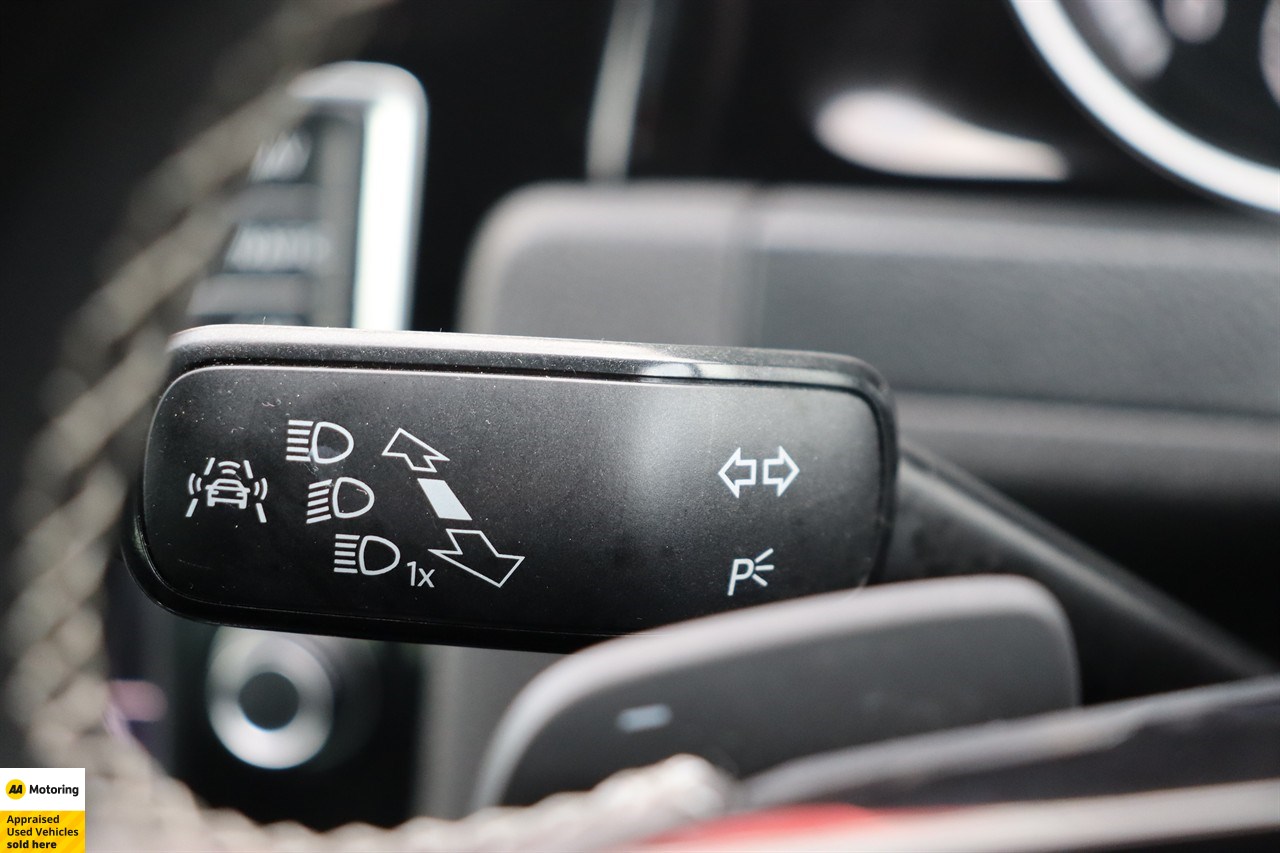 2014 Volkswagen Golf R