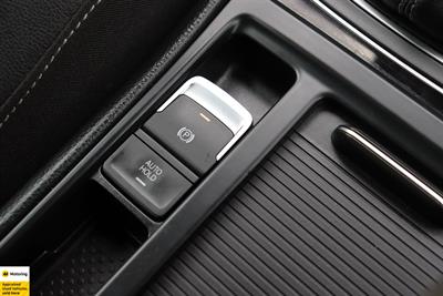 2014 Volkswagen Golf R - Thumbnail