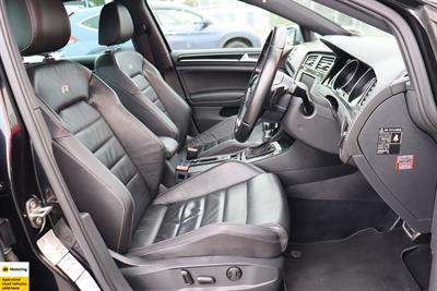 2014 Volkswagen Golf R - Thumbnail