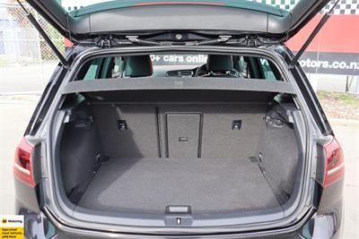 2014 Volkswagen Golf R - Thumbnail