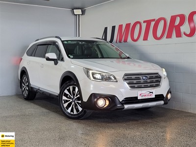 2016 Subaru Outback - Thumbnail