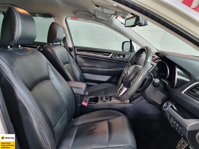 2016 Subaru Outback - Thumbnail