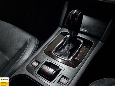 2016 Subaru Outback - Thumbnail