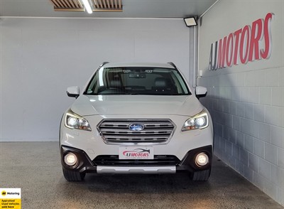 2016 Subaru Outback - Thumbnail