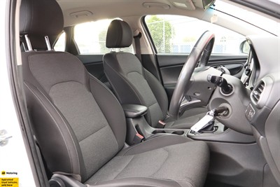 2022 Hyundai i30 - Thumbnail