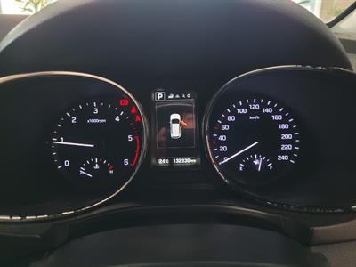 2017 Hyundai Santa Fe - Thumbnail