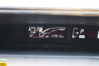 2015 Toyota Aqua - Thumbnail