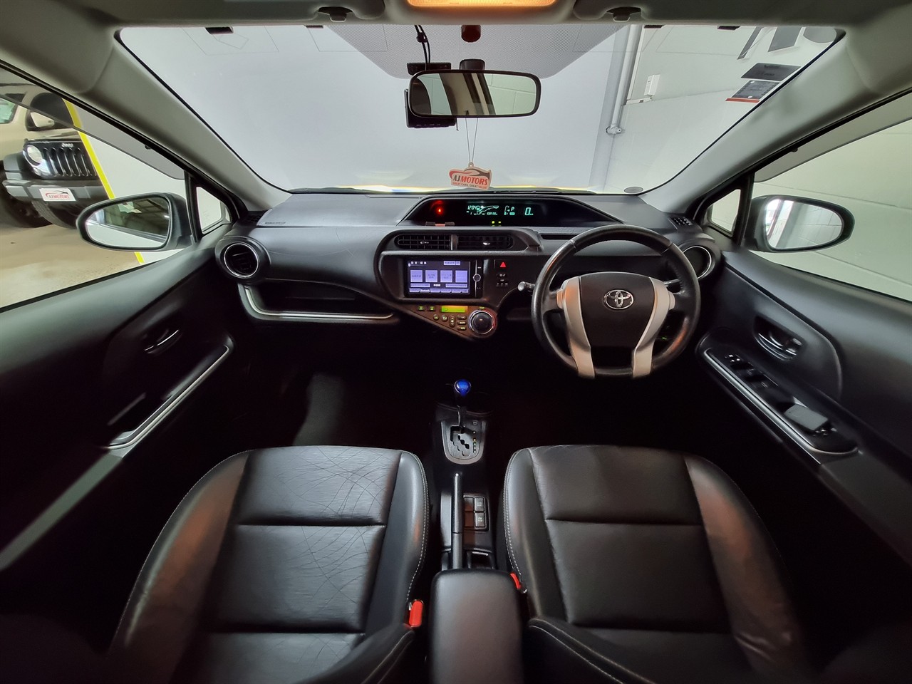 2013 Toyota Aqua