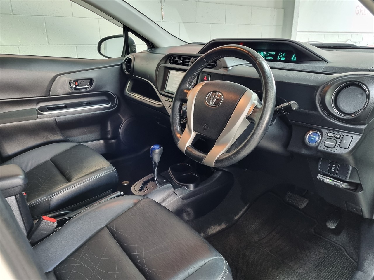 2013 Toyota Aqua