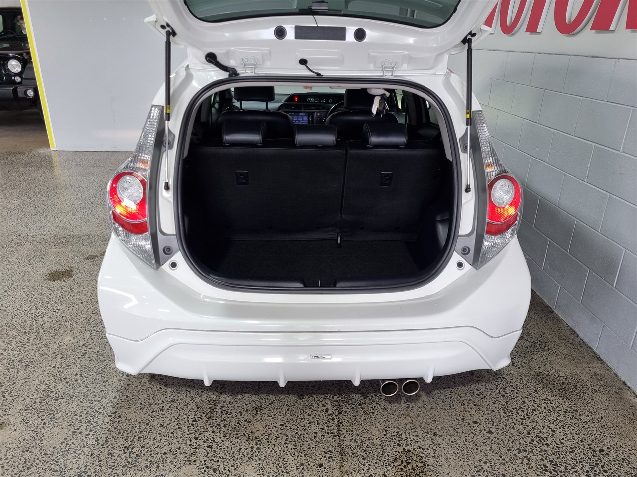 2013 Toyota Aqua